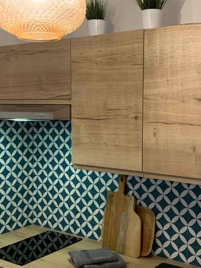 Le Cabanon De Livia Avec Piscine Privee Villa Cucuron Eksteriør bilde