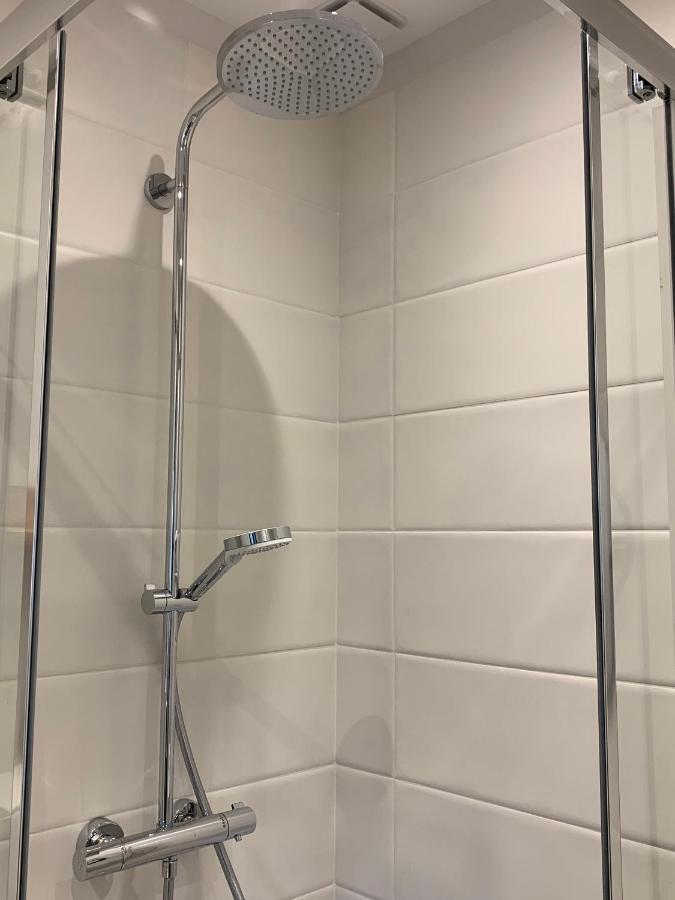 Le Cabanon De Livia Avec Piscine Privee Villa Cucuron Eksteriør bilde