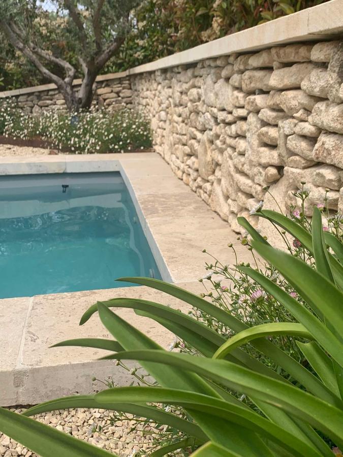 Le Cabanon De Livia Avec Piscine Privee Villa Cucuron Eksteriør bilde