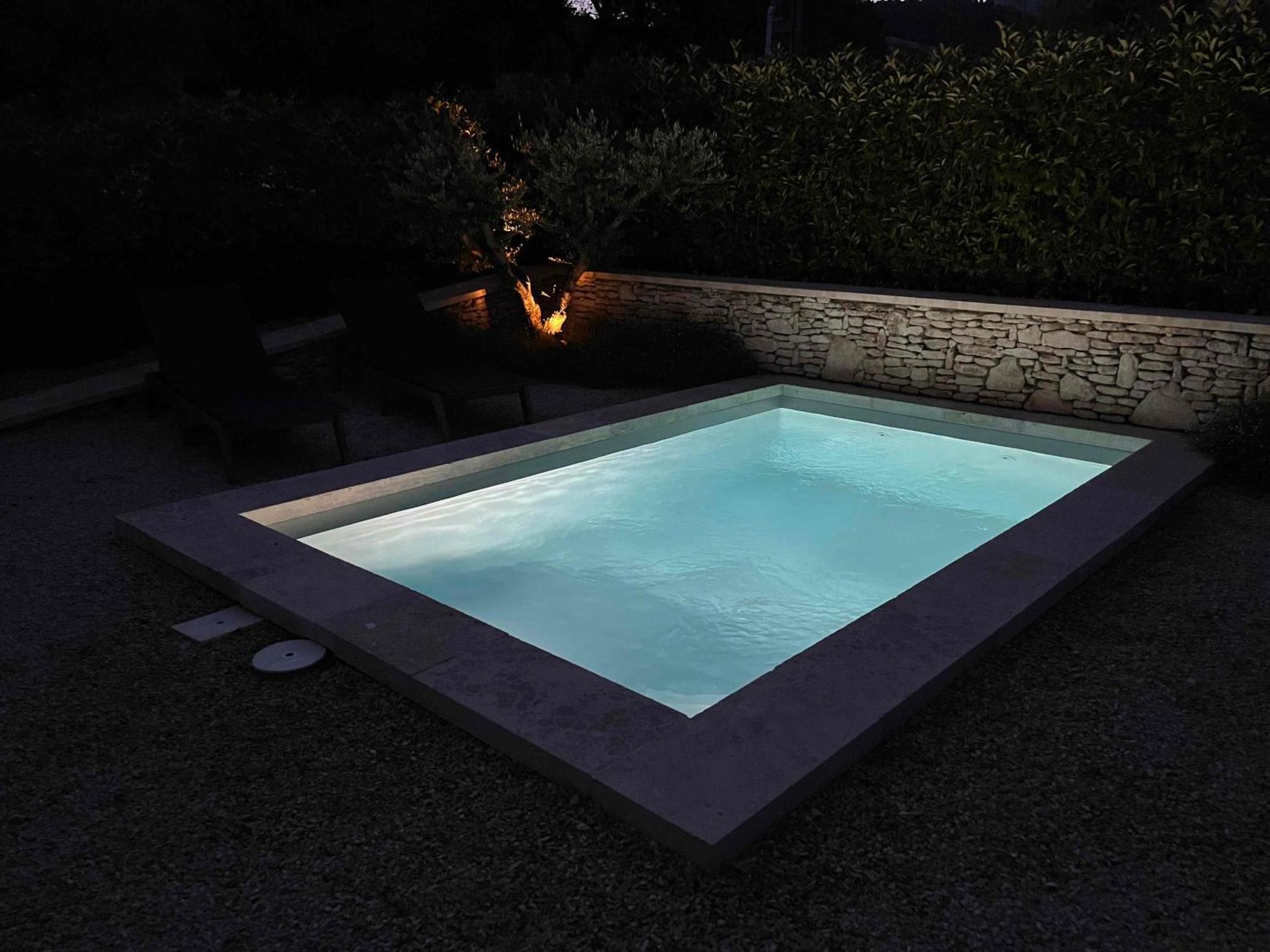 Le Cabanon De Livia Avec Piscine Privee Villa Cucuron Eksteriør bilde